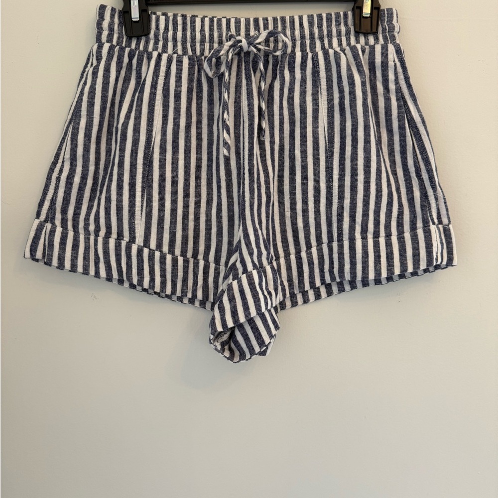 Universal Thread Navy and White Striped High-Waist Drawstring Shorts